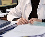 Informēs par tuberkulozi; piedāvās veikt HIV eksprestestus
