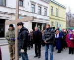 Kristieši vienojas Krusta ceļā