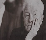 Ziedonis un akmensgaisma