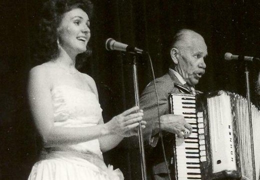 Rozenštrauham jubilejā – grāmata