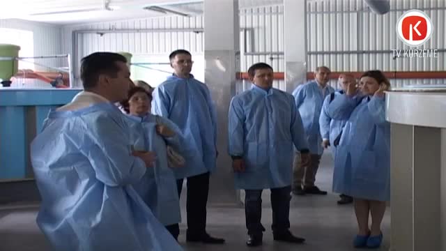 Atklāj zivju audzētavu un kaļ nākamos plānus