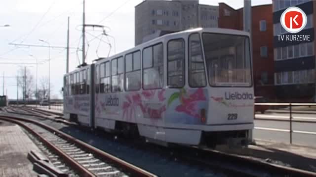 Jauno tramvaja līniju izmēģina naktī