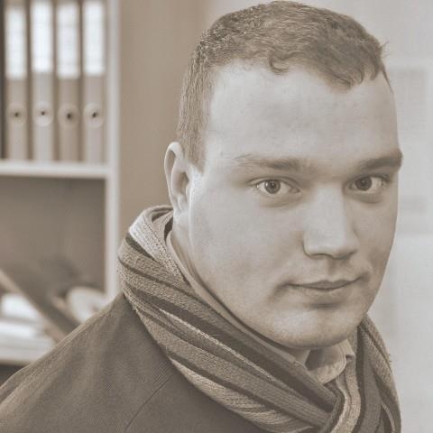 Pāvelu Juru atzīst par aizdomās turēto izdevniecības grāmatas neatļautā publicēšanā; viņam draud cietums