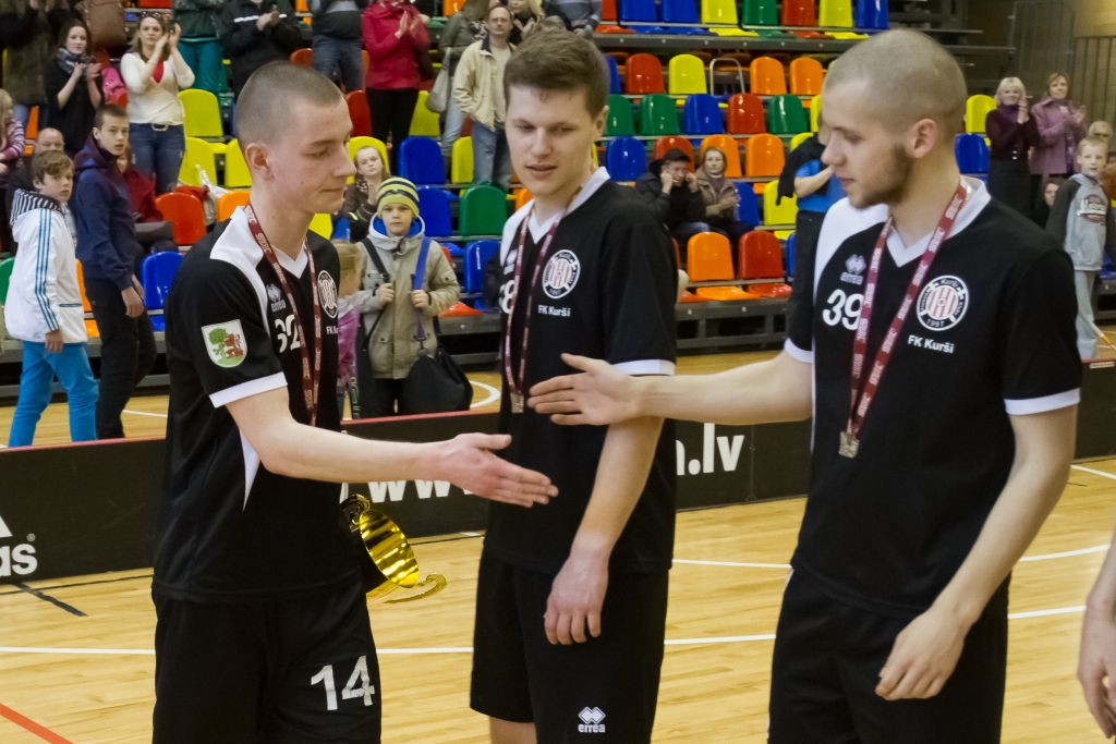 FK “Kurši U18” izcīna Latvijas sudrabu