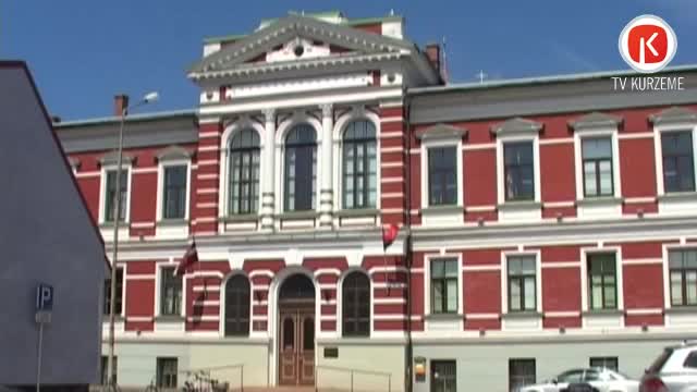 Kam jāieņem mēra amats?