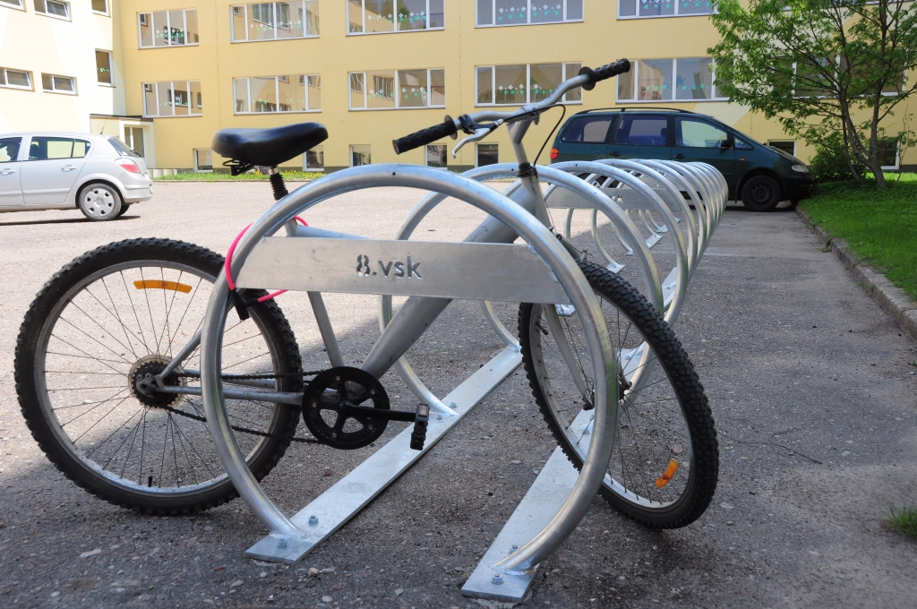 Ar veloceliņiem ir par maz