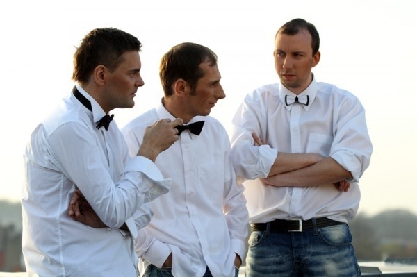 Pie Gulbju dīķa muzicēs grupa “Willow Farm”