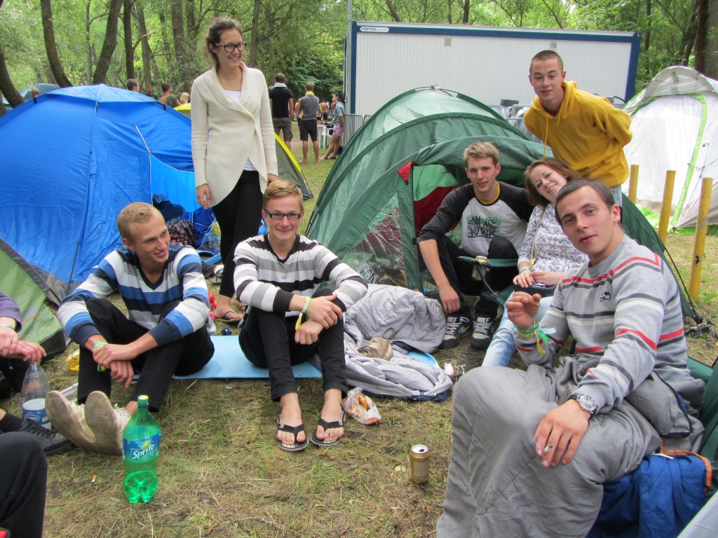 Otrā diena festivāla telšu pilsētiņā