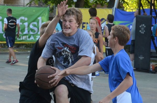 ”Triobet” posms atnes pirmos Bruģa bumbas čempionus