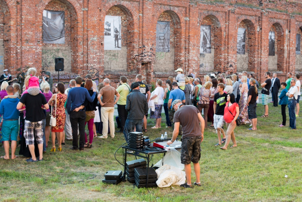 FOTO: Izstādes ”Karosta – foto osta 2013” atklāšana 18.jūlija vakarā Karostas manēžā