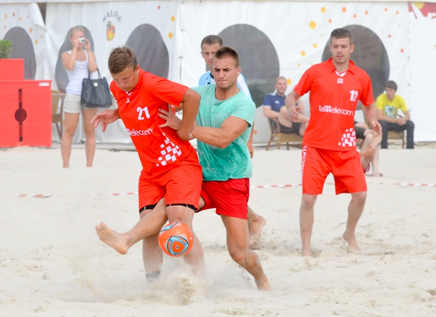 “Red Sun Buffet” futbola kausa 3.posms