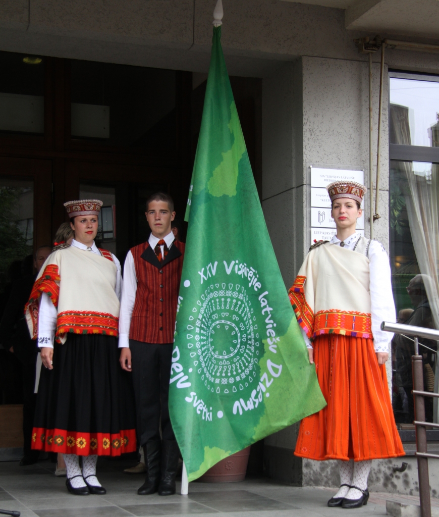 Godina brīvprātīgos