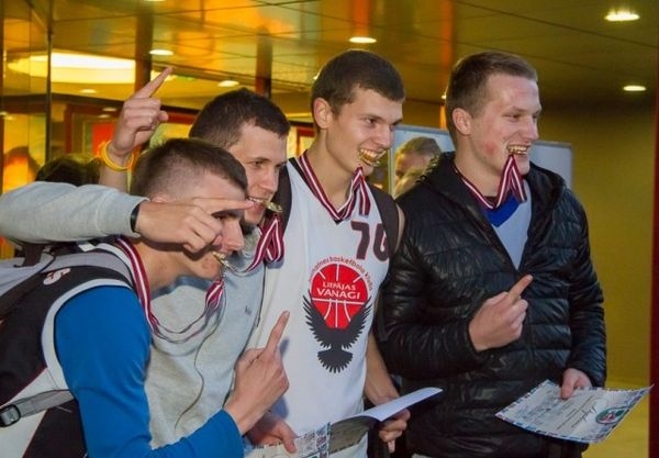 Noskaidroti pirmie čempioni ”Bruģa Bumbas” čempionātā