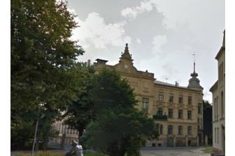 Zinību dienā pie skolām stādīs liepas