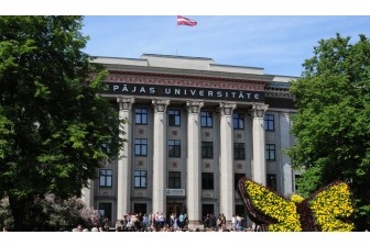 Izcilākie IT studenti saņem stipendijas