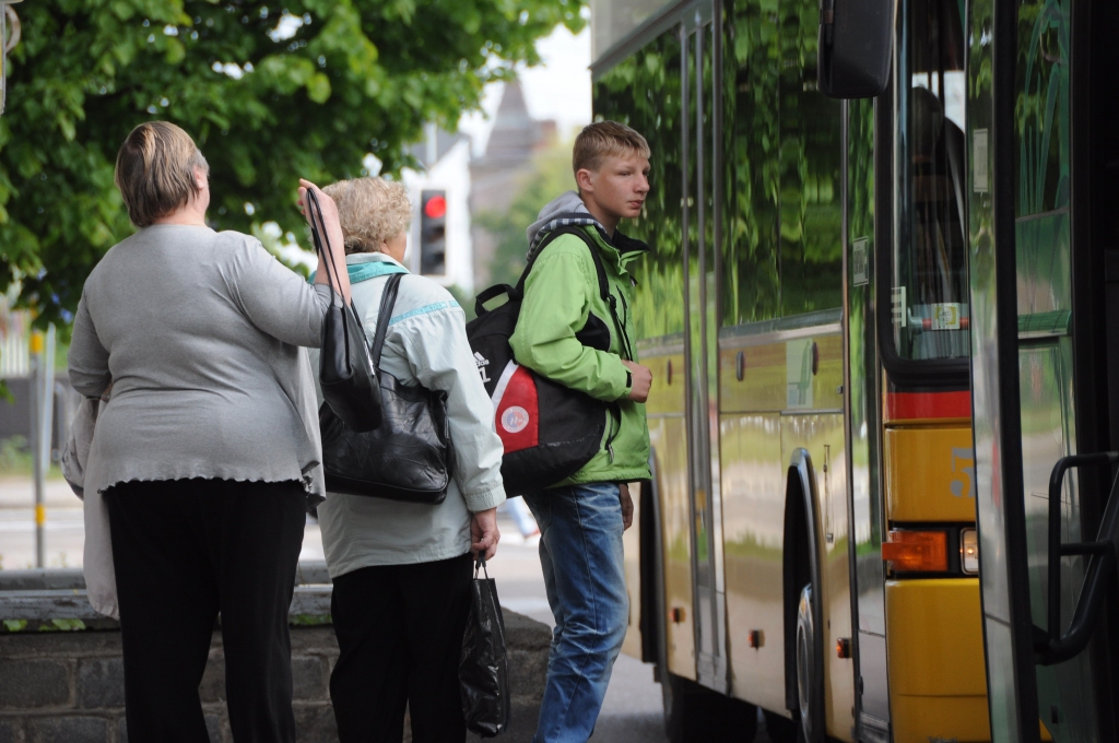 Policija aicina skolēnus sargāt savas mantas, braucot sabiedriskajā transportā