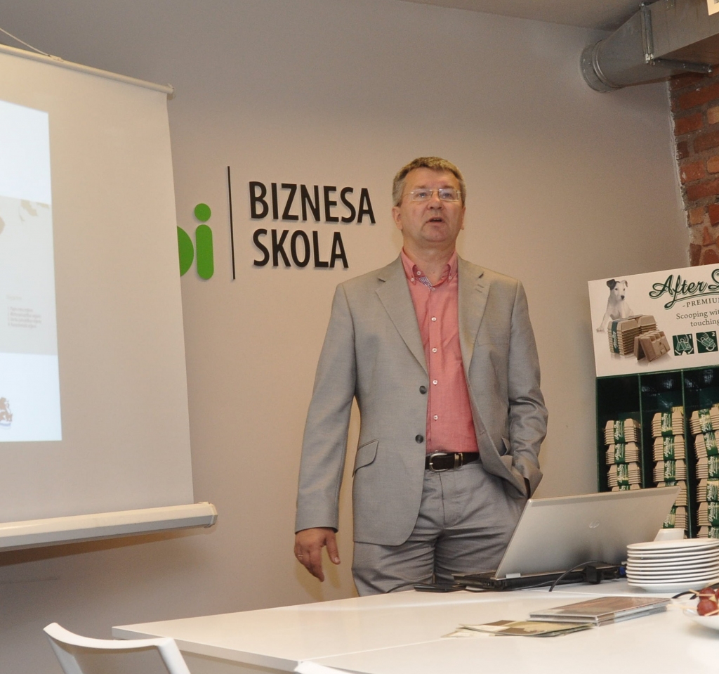 Biznesa rītā runās par eiro