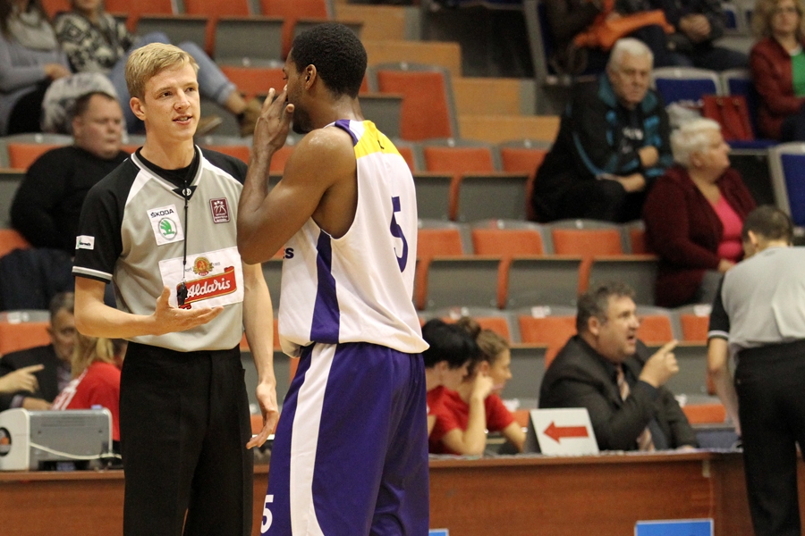 Basketbola tiesneši gatavojas jaunajai sezonai