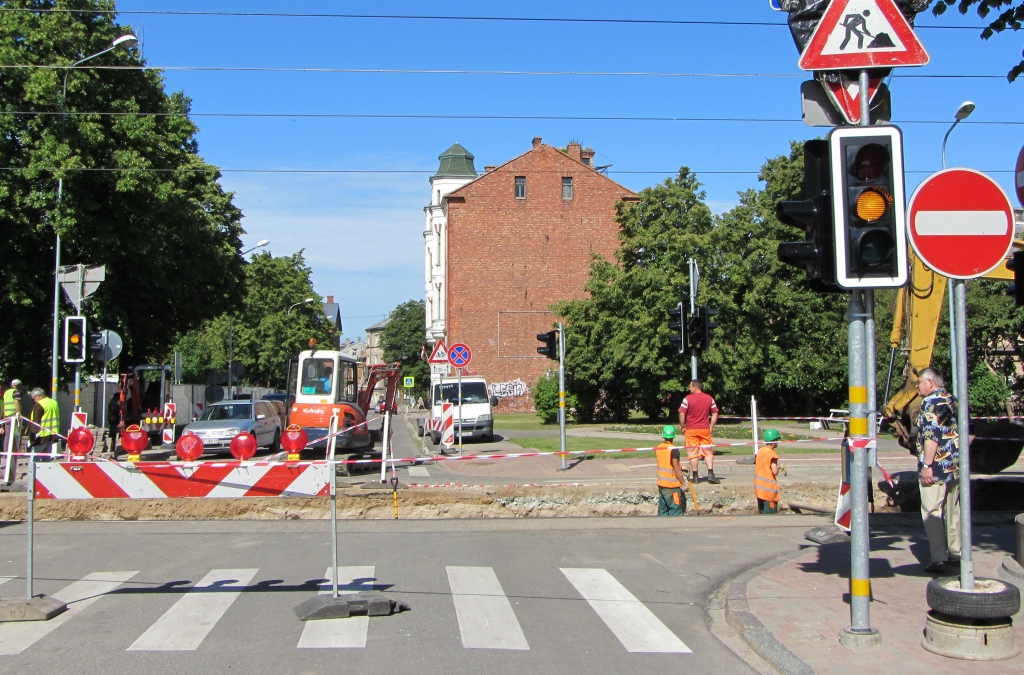 Tramvaja sliedes Kr. Valdemāra ielā rekonstruēs naktīs