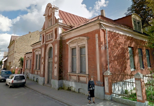 Paredzēts izsolīt bijušās Liepājas 1.rokkafejnīcas īpašnieku brāļu Mediņu nekustamo īpašumu