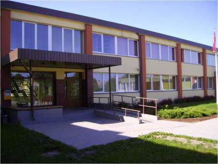 Pieņem izpilddirektora vietnieku