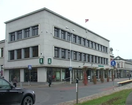 Sadziedāsies pirms Ziemassvētkiem