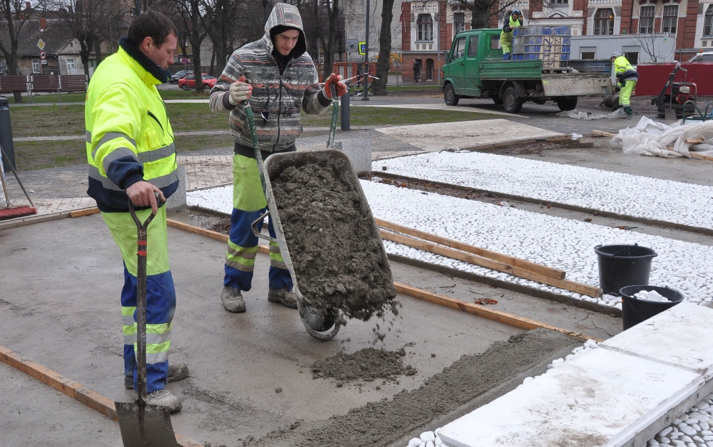 Laukumam gaida Ķīnas granītu