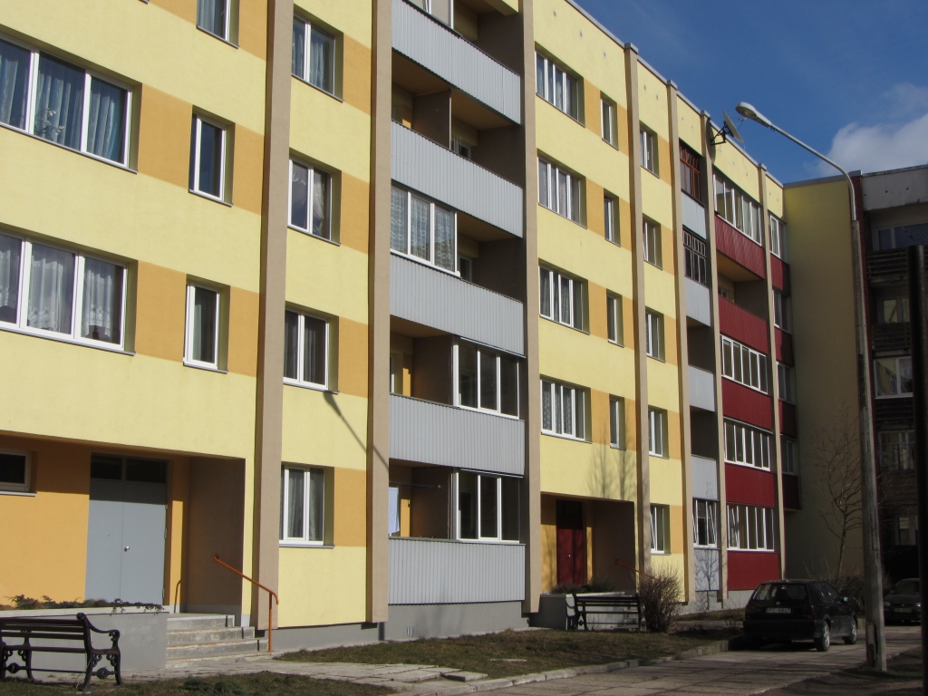 Līdzfinansējumu iekšpagalmu uzlabošanai vispirms dos sakārtotajiem namiem