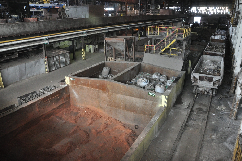Papildināts – Šodien vai rīt būšot zināms, cik cilvēku turpinās darbu “Liepājas metalurgā”