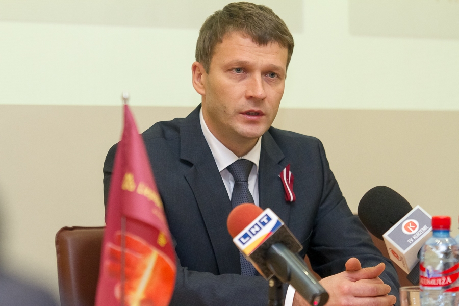 Grasās prasīt uzņēmuma izslēgšanu no biržas
