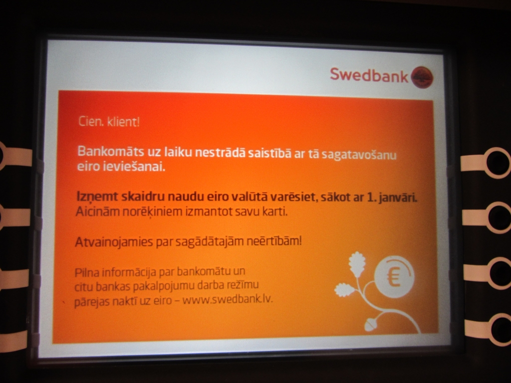 Jaungada naktī rindas pie bankomātiem neveidojas