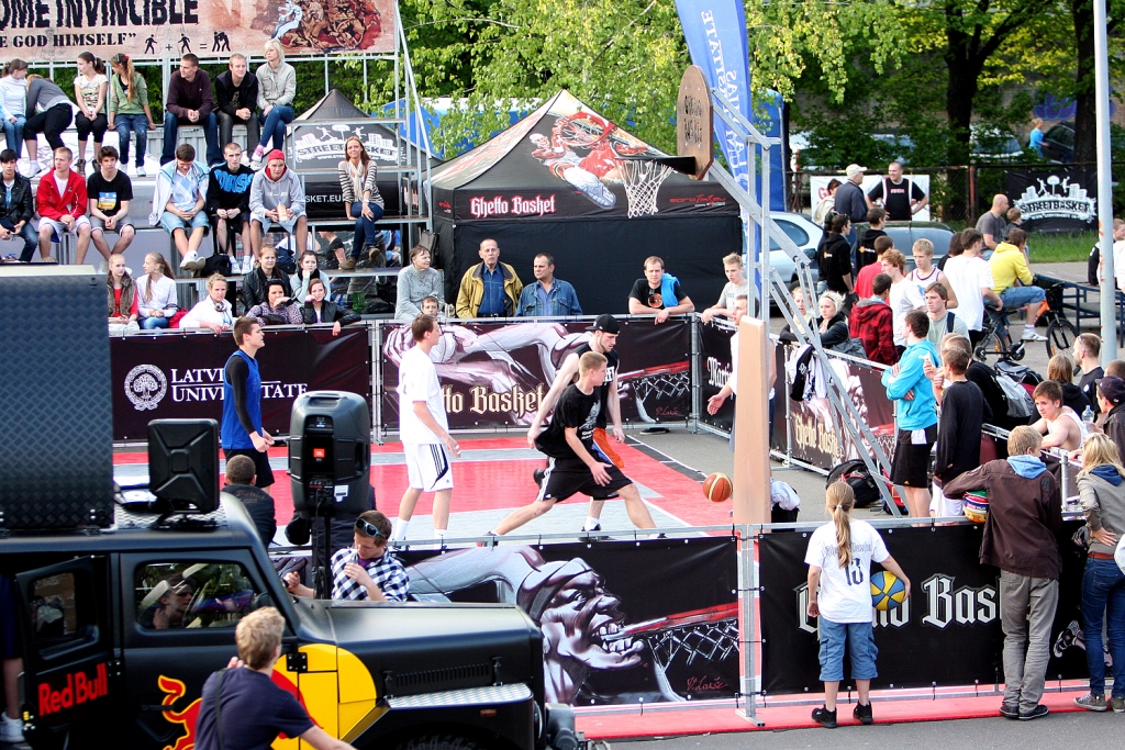 Demonstrēs “Ghetto Games” dokumentālo filmu