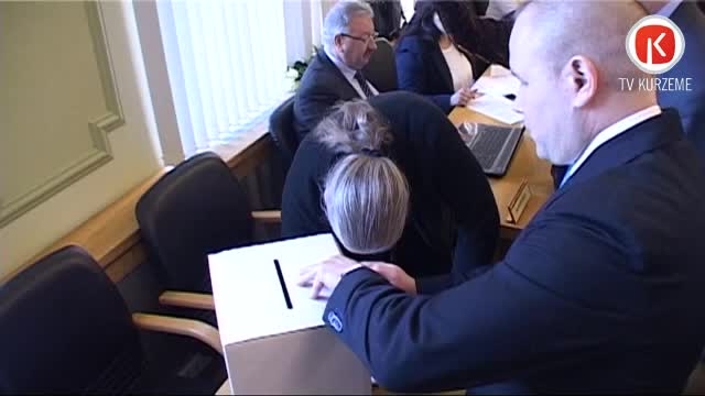 Izmaiņas domes deputātu sastāvā un vadībā
