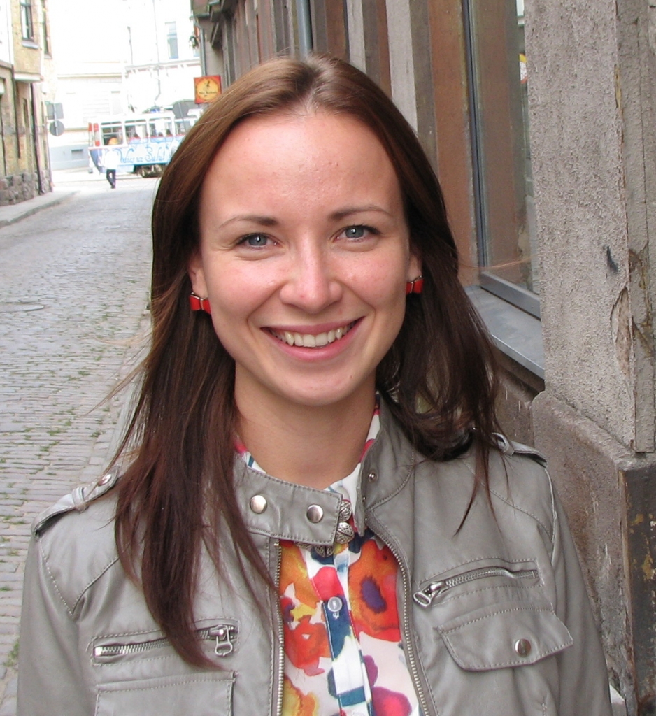Nora Pirtniece: Visu mīlētāju dienu novēlu pārvērst ģimenes svētkos