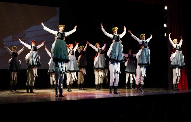 Notiks tautas deju festivāls “Sadancojam Liepājā 2014”