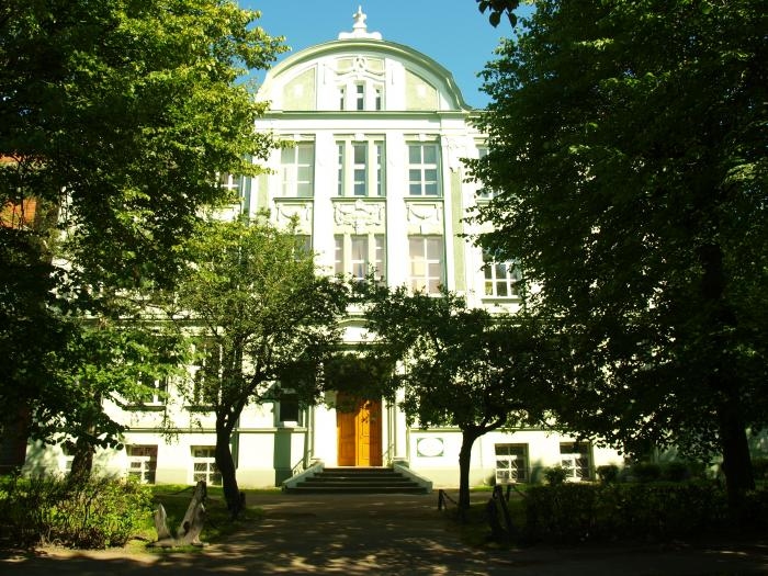 Nekonstatē pārkāpumus Liepājas Jūrniecības koledžas direktora darbībā