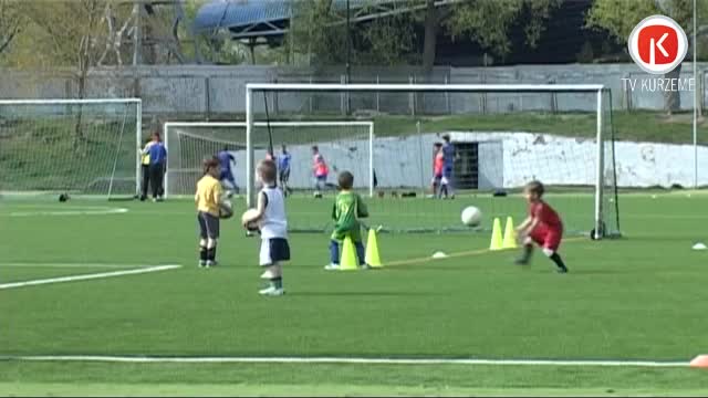 Jaunajiem futbolistiem – jaunas formas