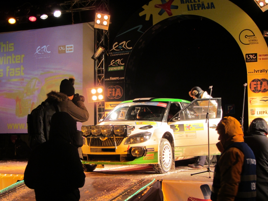 ”Rally Liepāja” pirmās dienas noslēgumā triumfē soms Lapi