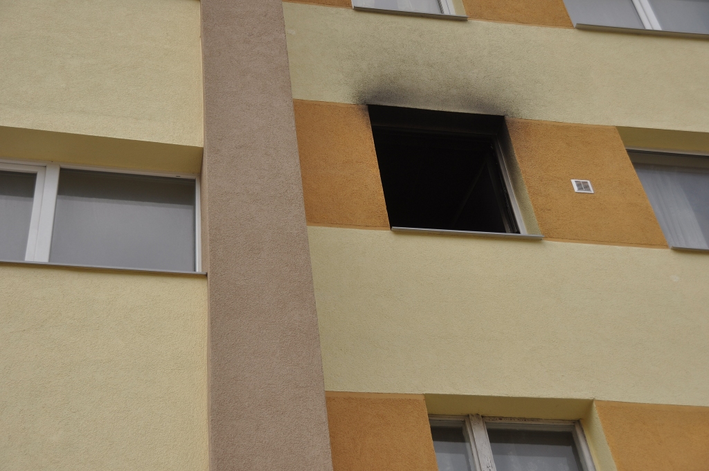 Grib saņemt kompensāciju par izdegušo dzīvokli