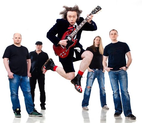 Koncertēs grupa “AC/DC TRIBUTE.LT”