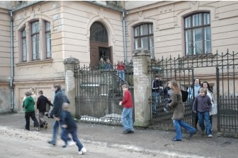 Izsludināts konkurss par tiesībām veikt ģimnāzijas renovāciju