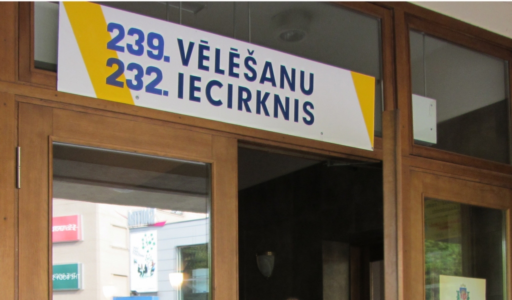 Dzīvo Rīgā, balso Liepājā. Iedzīvotāji vēl var mainīt vēlēšanu apgabalu