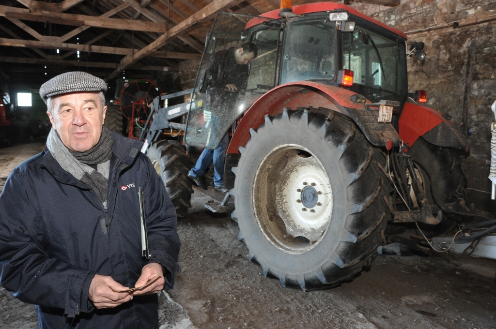 Pārbauda zemnieku spēkratus