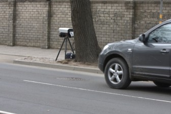 Rīt uz ceļiem atgriezīsies Valsts policijas pārvietojamie fotoradari