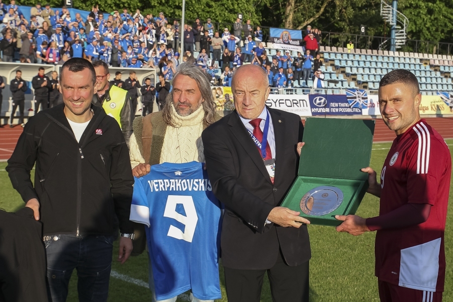 Verpakovskis noslēdz krāšņo karjeru Latvijas izlasē