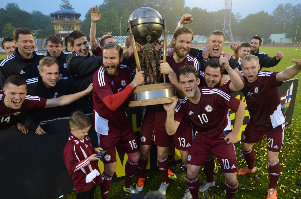 Latvijas izlase Liepājā iegūst Baltijas kausu