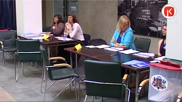 Iespēju nobalsot iepriekš izmanto daudzi