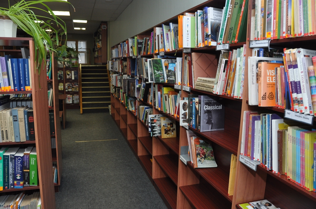 Balvu iegūst Kalvenes bibliotekāre