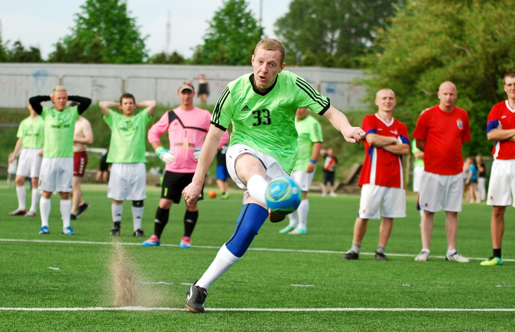 Nakts futbola turnīrs