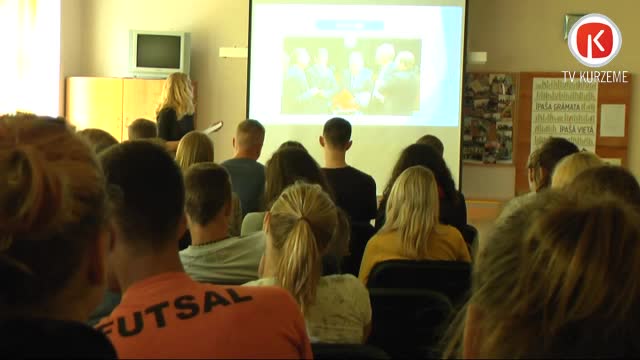 Jauniešus iepazīstina ar Latvijas ieguvumiem ES dalībvalsts statusā